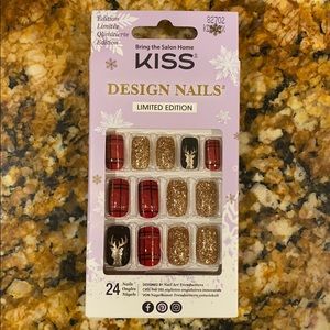 Kiss Limited Edition Christmas glue on nails